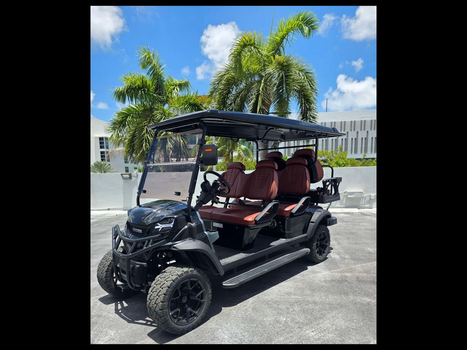 Atlas 6-Passenger Lifted — Lithium