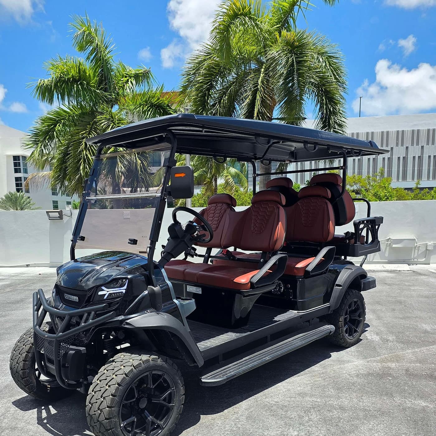Atlas 6-Passenger Lifted — Lithium