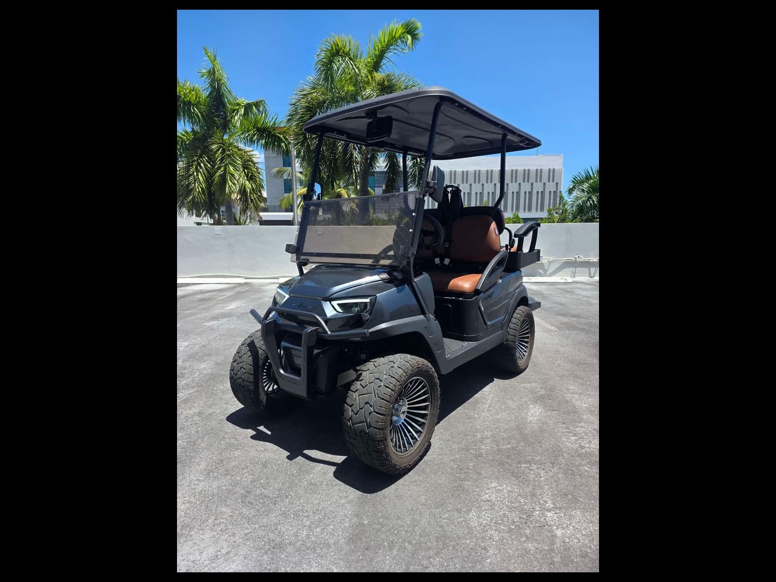 2024 Atlas 4-Passenger — Lithium